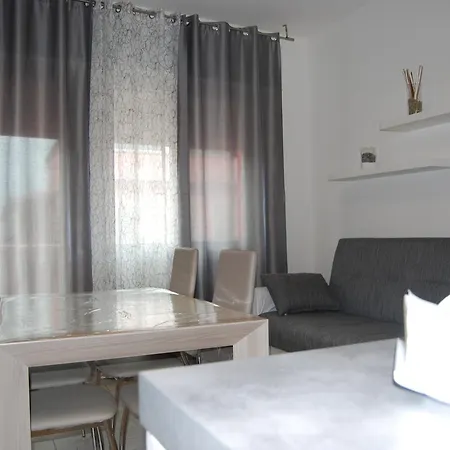 דירה Red House קיוג'ה